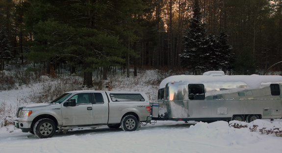 Hooked up and about ready to go -- once the driver's fingers thaw.
